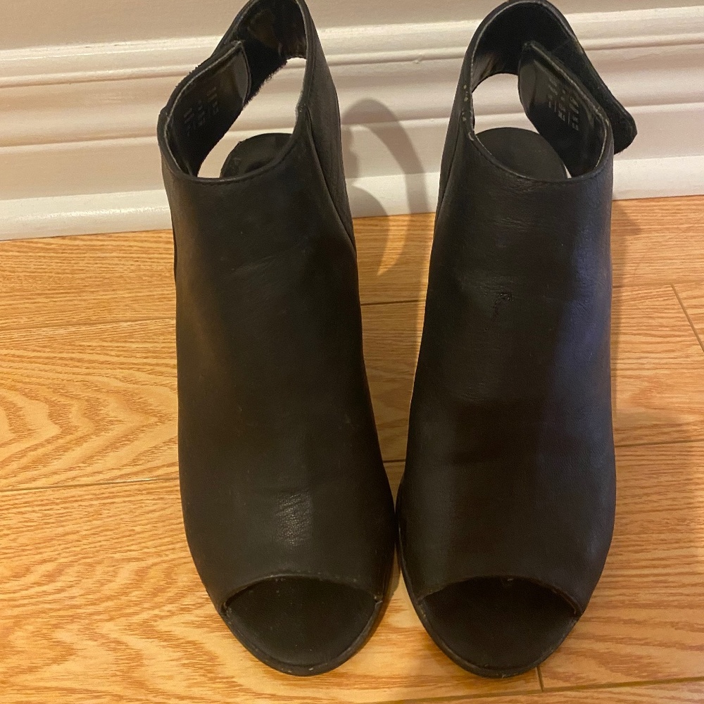 Peep Toe Mule Booties Size 8